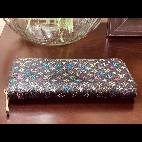 LOUIS VUITTON MULTICOLOR ZIPPY WALLET - Picture 3 of 9
